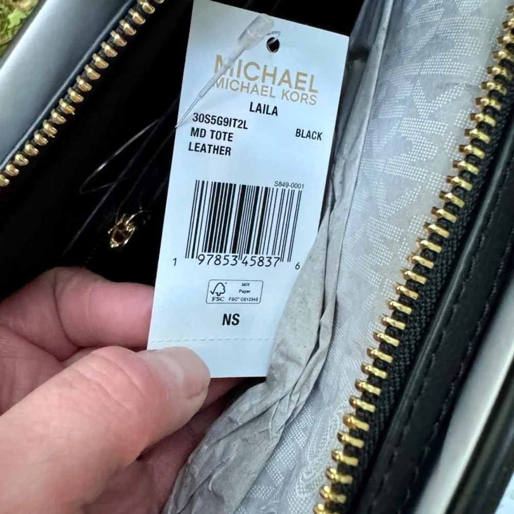 Michael Kors Elegant Black Laila - Picture 10 of 12